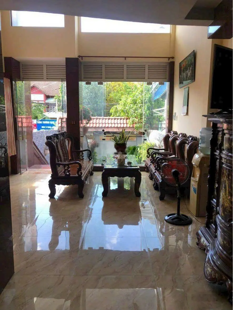 Bán Nhà Mặt Phố Phường Linh Tây, 13 tỷ, 95m2, giá ưu đãi
