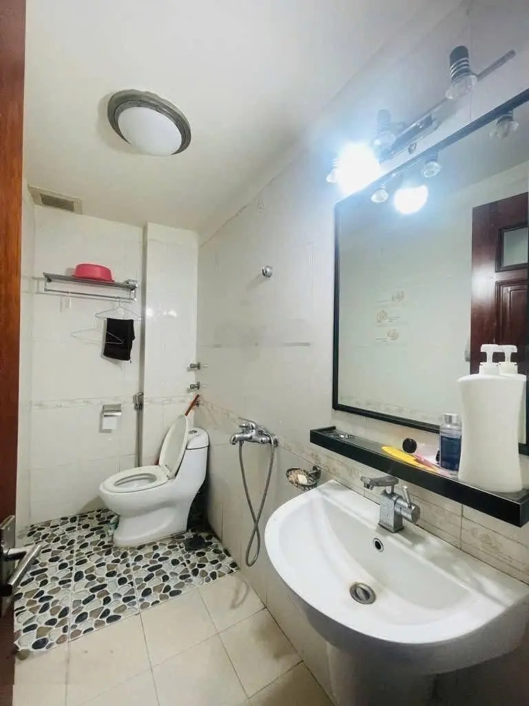 Chỉ 43,9 tỷ có nhà gần mặt phố Nguyễn Hoàng 79m2 6T mặt tiền rộng vỉa hè 2 làn xe ô tô kinh doanh