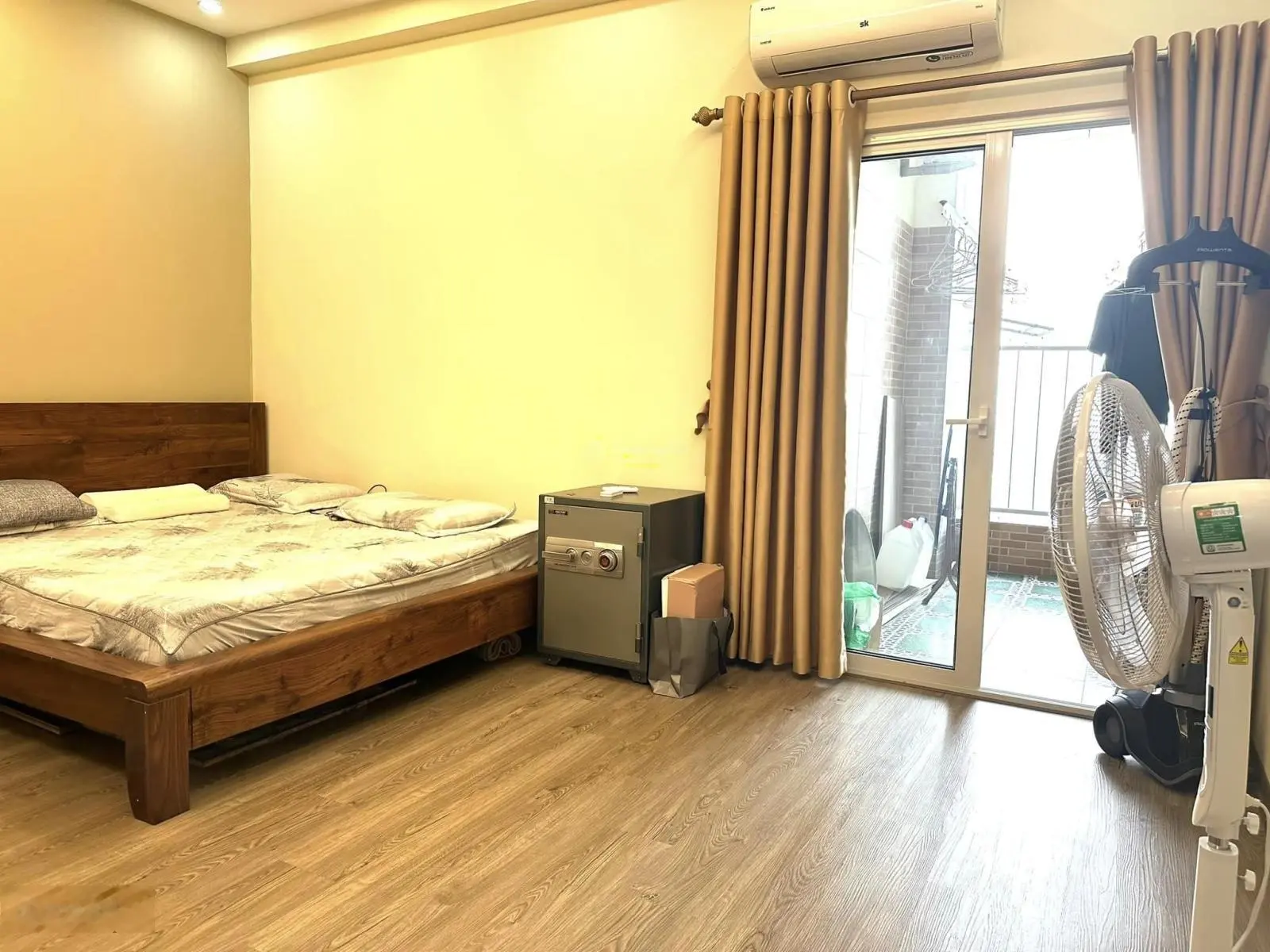 Bán căn hộ 3PN 132m2 chung cư Thăng Long Garden 250 Minh Khai full nội thất