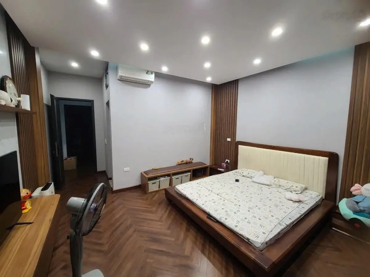 Bán Nhà Đống Đa Pháo Đài Láng khu phân lô Oto Tránh vào nhà đẹp mới ở ngay DT52 Giá18,9 tỷ