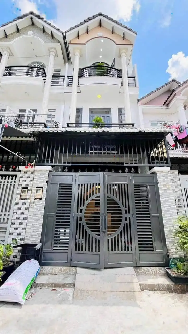 Cuối năm bán nhà Nhiêu Tâm/P5/Q5.Giá 3 Tỷ 130 DT 69,5m2 gần chợ Hòa Bình,cho thuê nhà 32tr/tháng