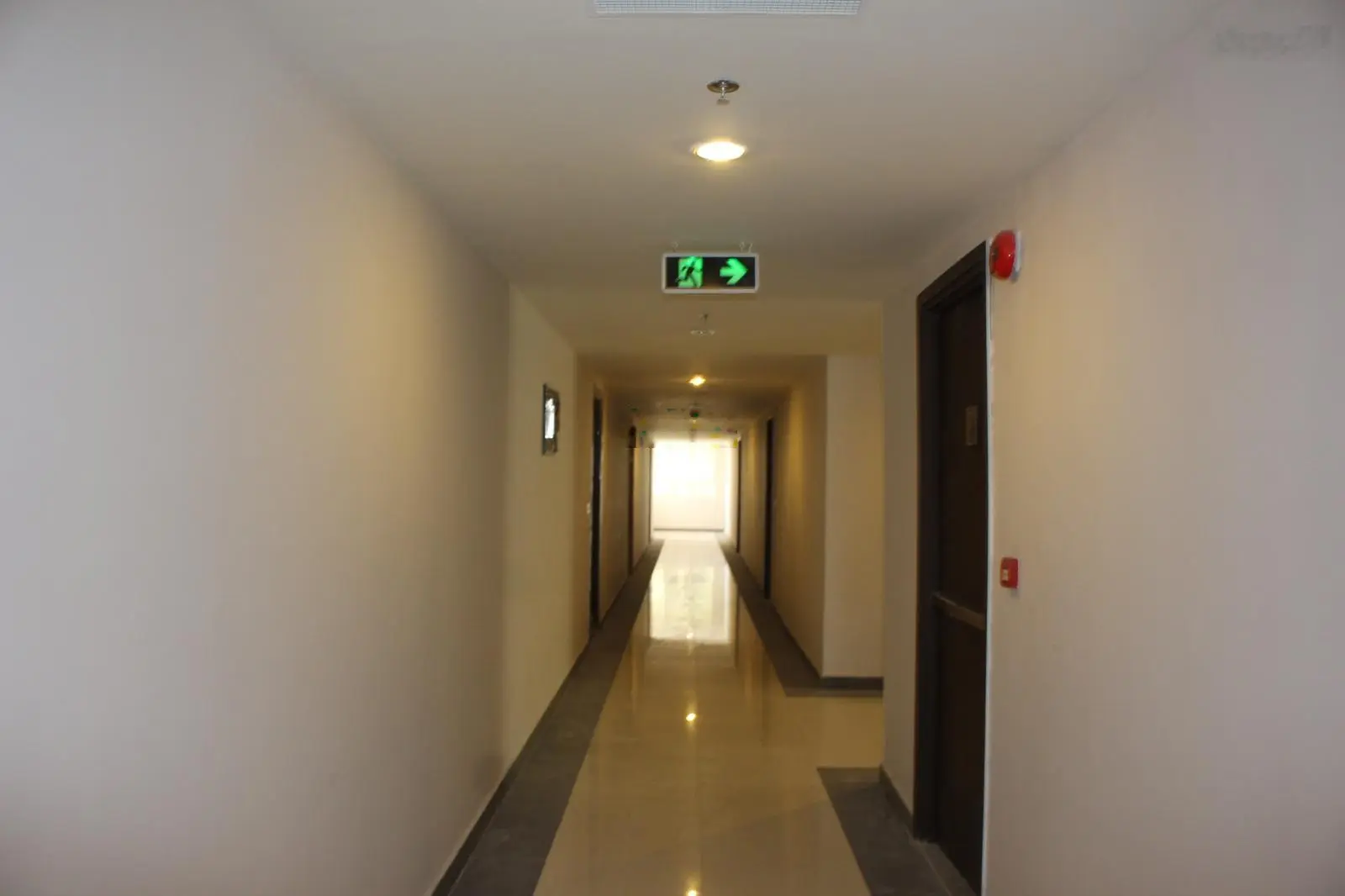 The Botanica, Giá bán bao sổ 3ty350, 57m2 hướng đông, tháp TB1 - LH 0908 457 *** gặp Linh