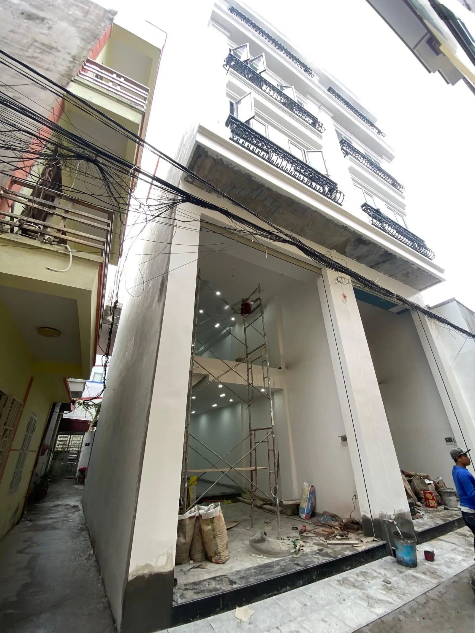 Bán nhà xây mới 42m2 * 5 tầng giá 4,2 tỷ phố thiên lôi - lê chân - Vĩnh niệm Hải phòng