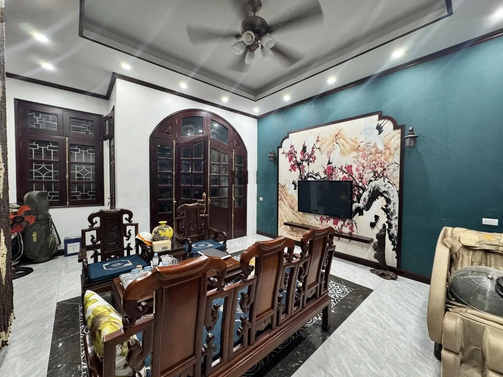 Bán nhà khu phân lô Hồ Đình, Hai Bà Trưng, ô tô đỗ cửa 4 tầng 61m2 giá 13 tỷ LH 0983320949