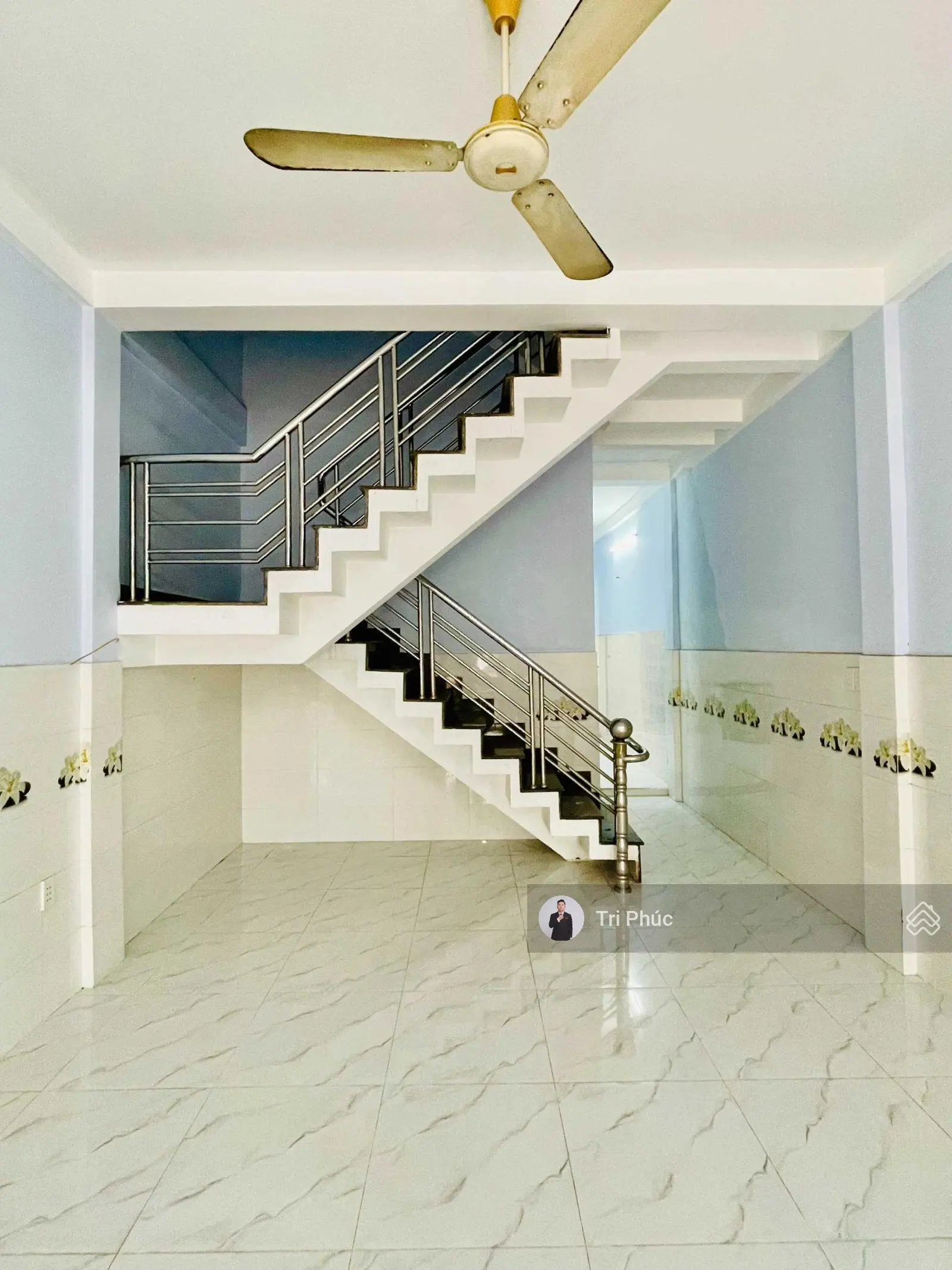 Hiếm - chỉ 9tỷ59 nhà hẻm xe hơi Lê Quang Định, Bình Thạnh - 4x18m vuông vức 3 tầng, 3PN