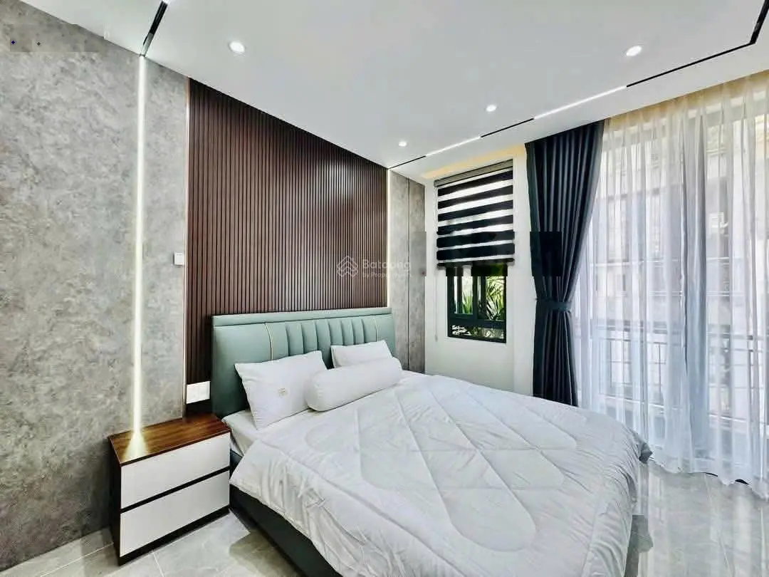 Bán nhà riêng 56m2 hẻm xe hơi tại Gò Vấp gần công viên Làng Hoa, 4PN-4WC. Gía 2ty490, sổ hồng riêng