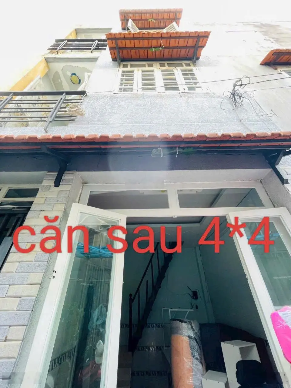 2 Căn nhà chung 1 sổ - 1 căn ở và 1 căn cho thuê -nhà cách đường Lê Thị Hà 200m