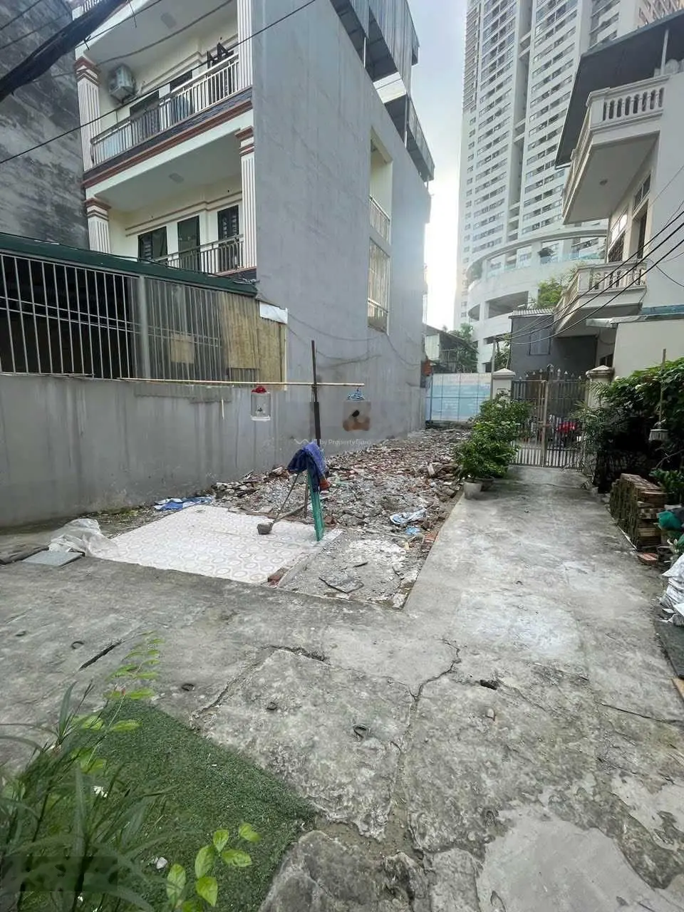 Bán đất ô tô qua 3 mặt thoáng ngay chân The Pride, La Khê, Dương Nội, Hà Đông. 20m ra đường lớn