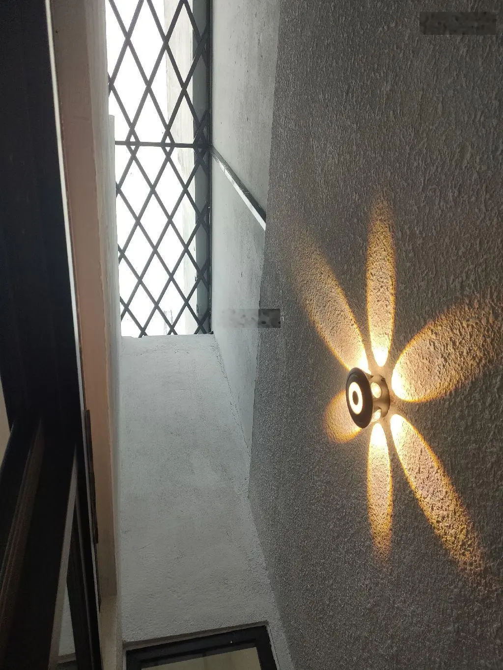 Chủ gửi bán nhà 2 tầng phạm nhữ tăng ,nhà cách đường tầm 10m chỉ 2 căn nhà,nhà đẹp full nội thất