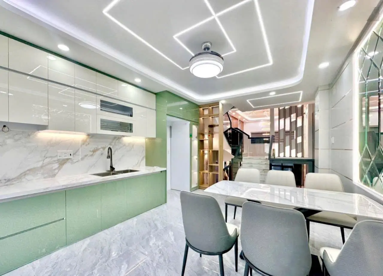 Chỉ còn 1 căn duy nhất nhà phố cao cấp dãy 5 căn
