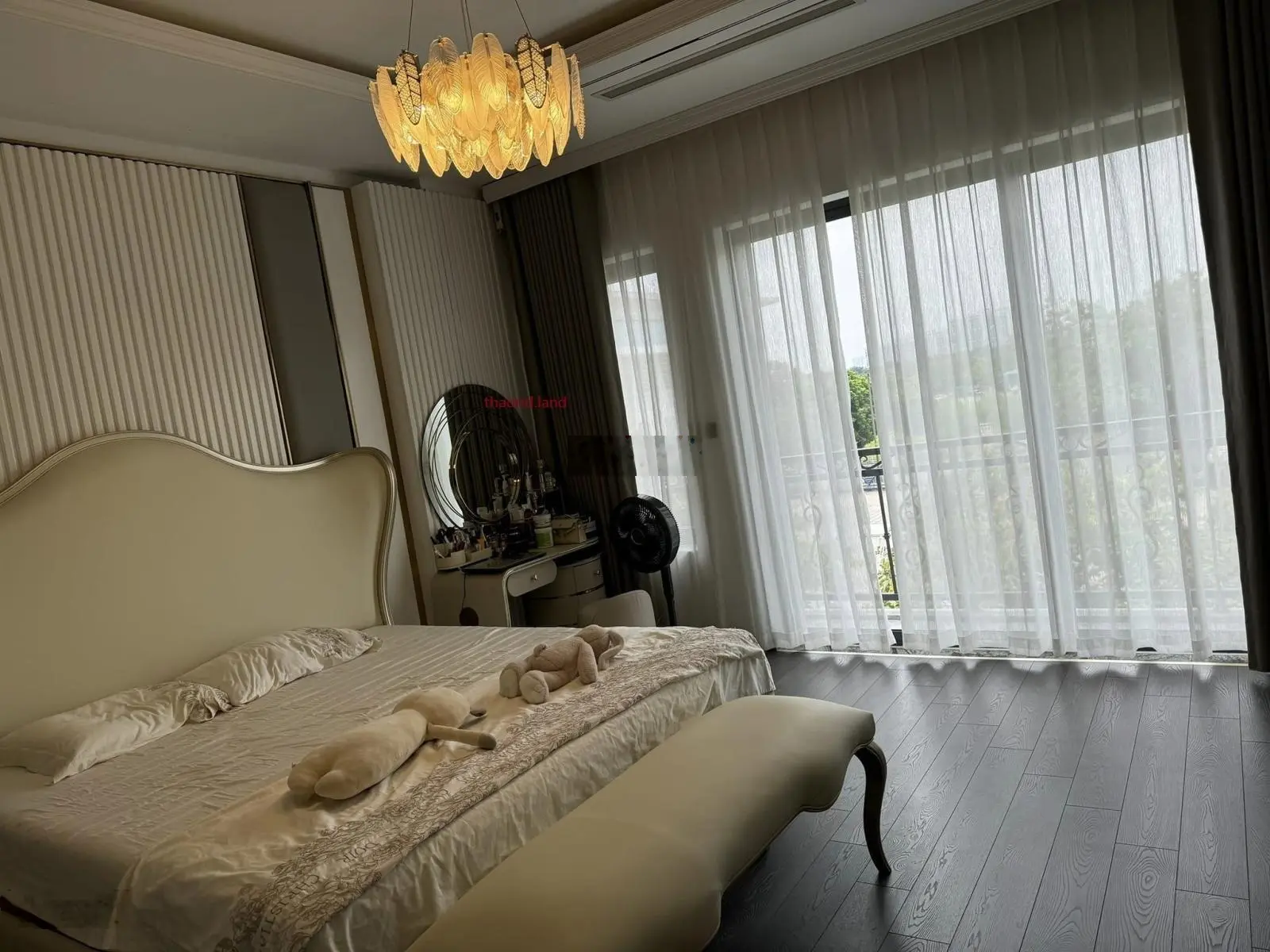 Hiếm có, phố Trần Kim Xuyến 210m2 x 5 tầng, giá 95 tỷ