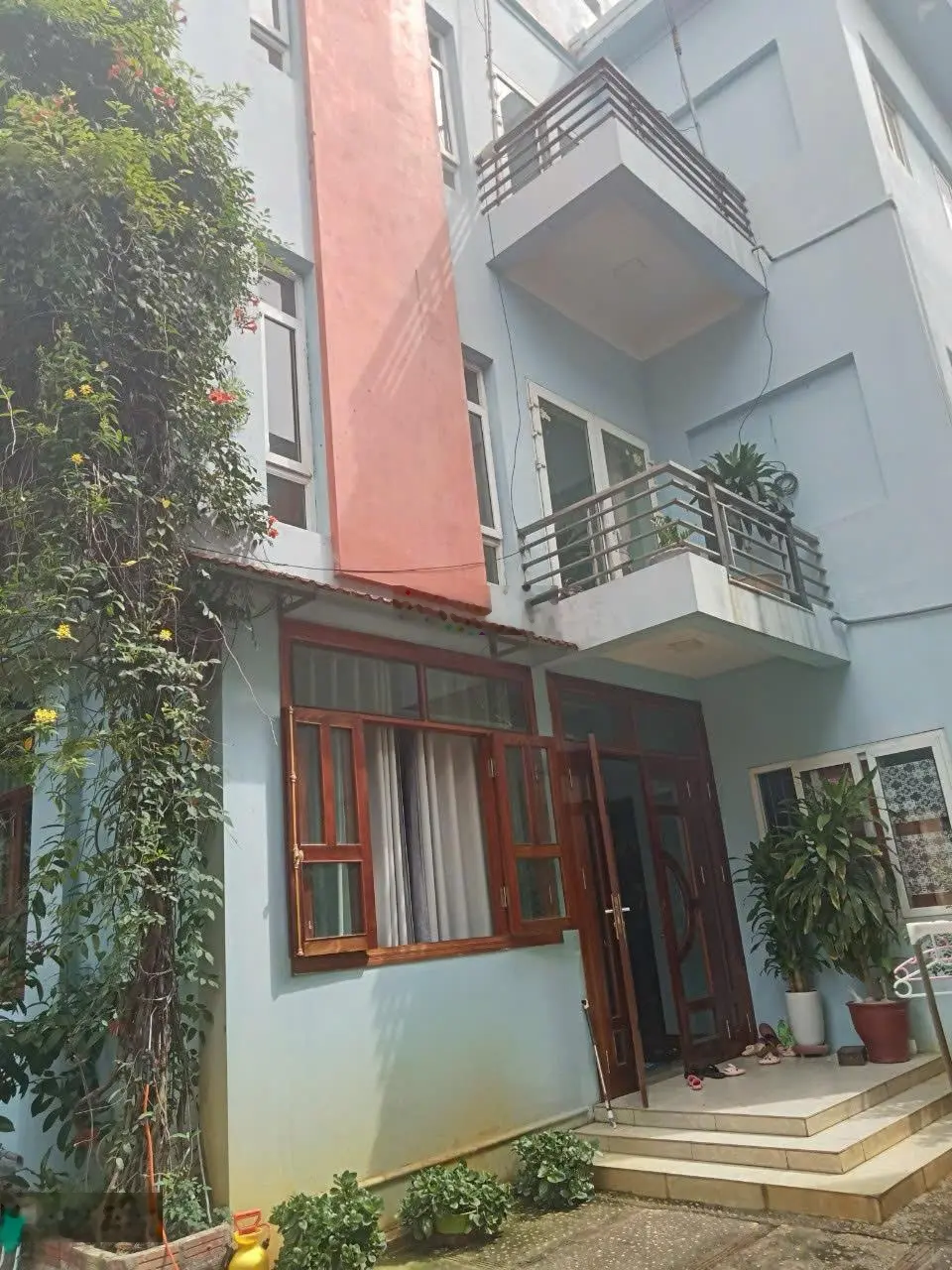 Bán đất tặng nhà 3 tầng đường 3m, ô tô vào tận sân tại Hòa Long, giá bán 60trđ/m2