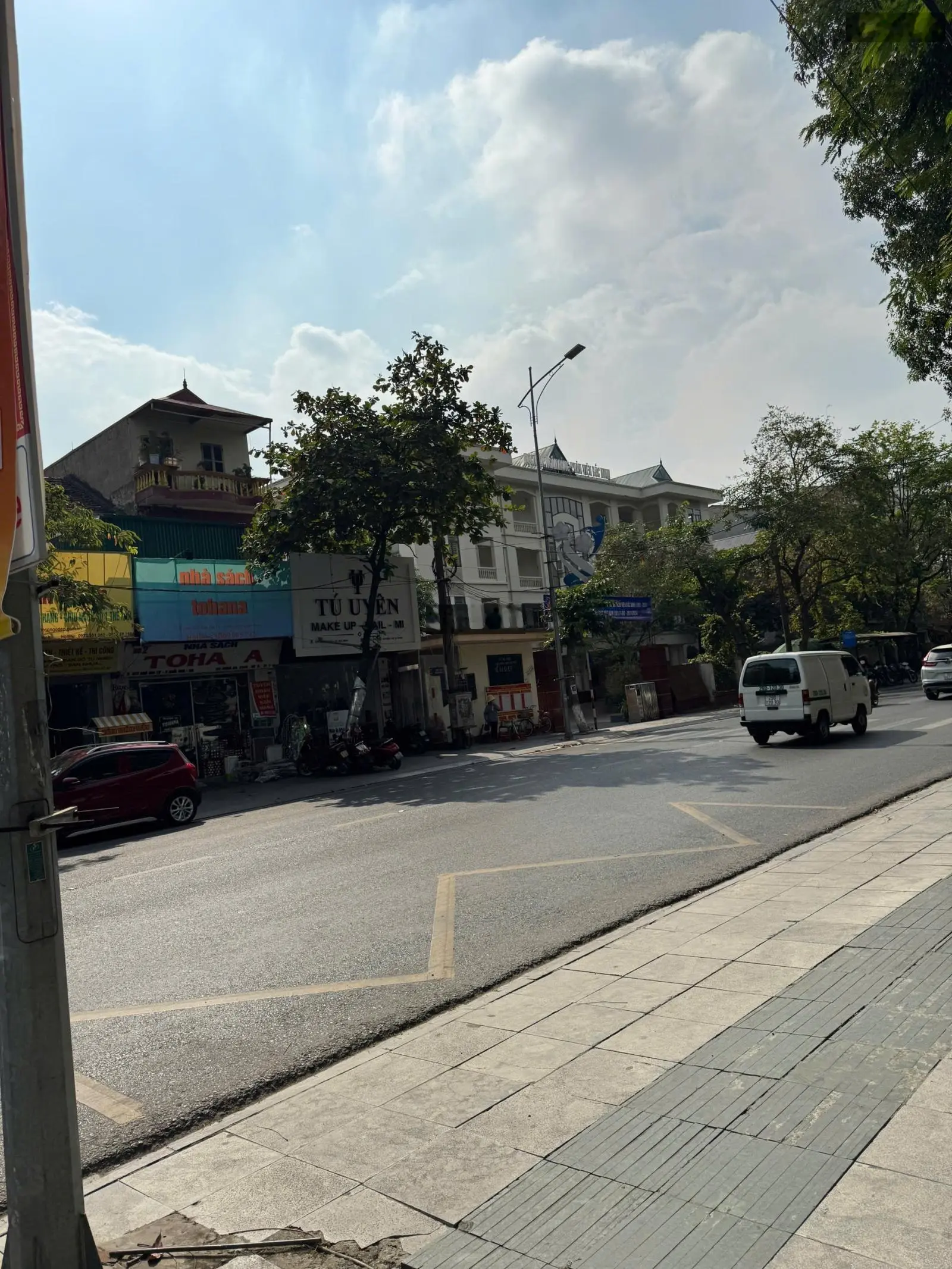 Bán gấp nhà mặt đường Ngô Gia Tự, TP. Bắc Ninh Giá chỉ 13,x tỷ, thương lượng!