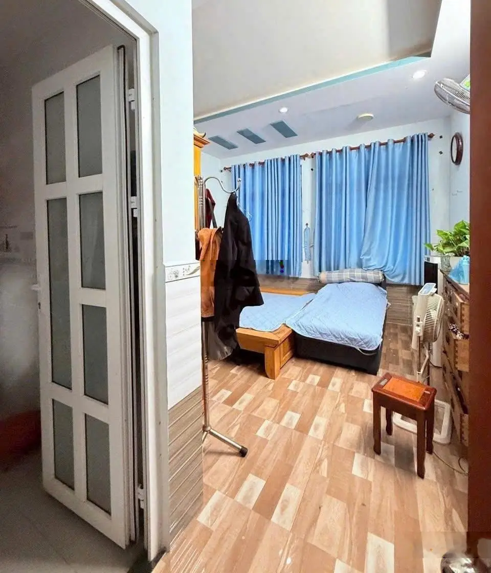 Bán Nhà 3 Tầng Siêu Đẹp Gần Hoàng Diệu 2 Khu Thiên Niên Kỷ, Ô Tô Đậu Cửa, Giá Chỉ 6.5 Tỷ