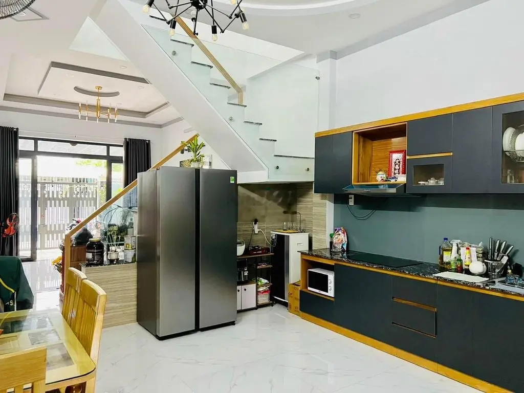 Cần bán căn nhà sổ riêng thổ cư giá rẻ gần công an phường trảng dài