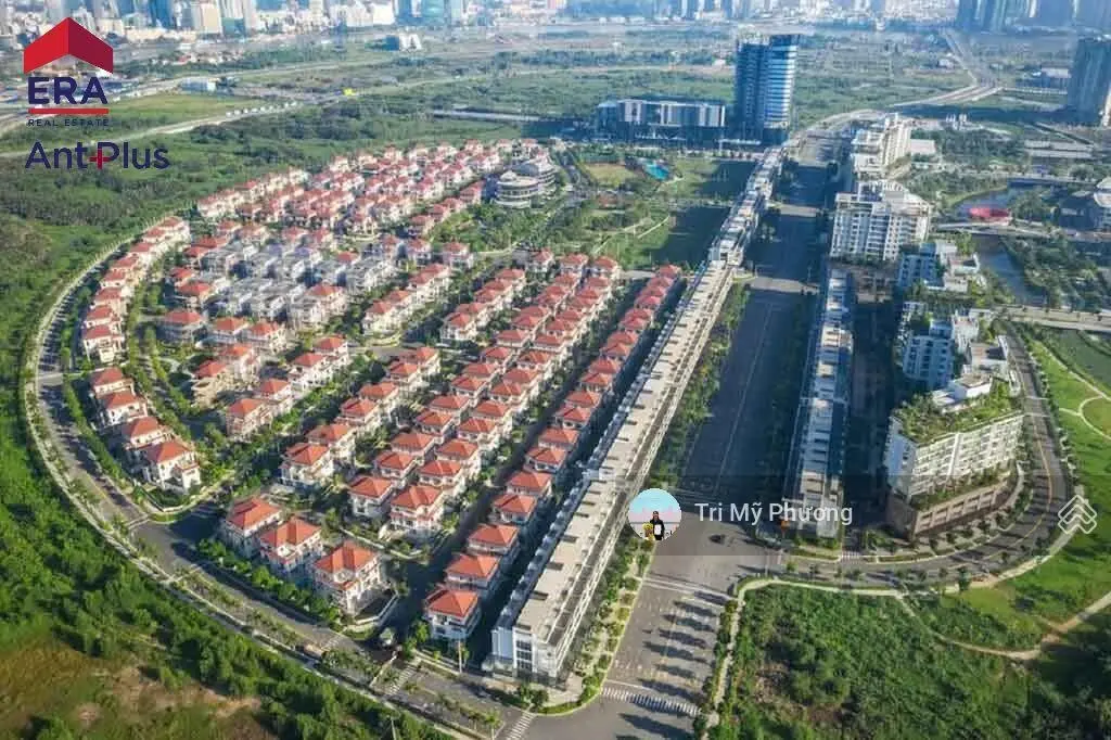 Bán căn hộ 3PN, rộng 120m2 + full nội thất Vintage 
