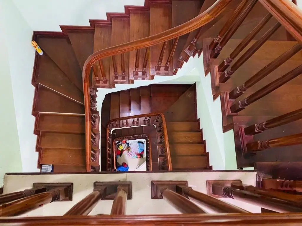Bán gấp nhà Phố Vương Thừa Vũ, Khu phân lô quân đội, Ngõ ô tô tránh, lô góc 3 thoáng,83m x4T, 20 tỷ