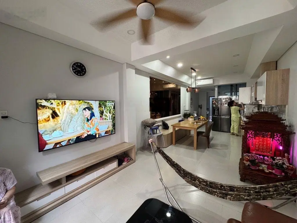 Bán Nhà Riêng Cao Thắng, 12 tỷ, 60 m2, 4PN, 5WC, có thang máy , nhiều tiện ích