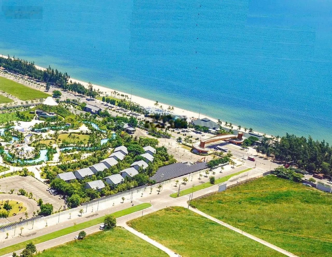 Bán đất 500m (20x25m) tặng kèm biệt thự sát biển Nguyễn Tất Thành khu du lịch Nhật giá tốt khu vực
