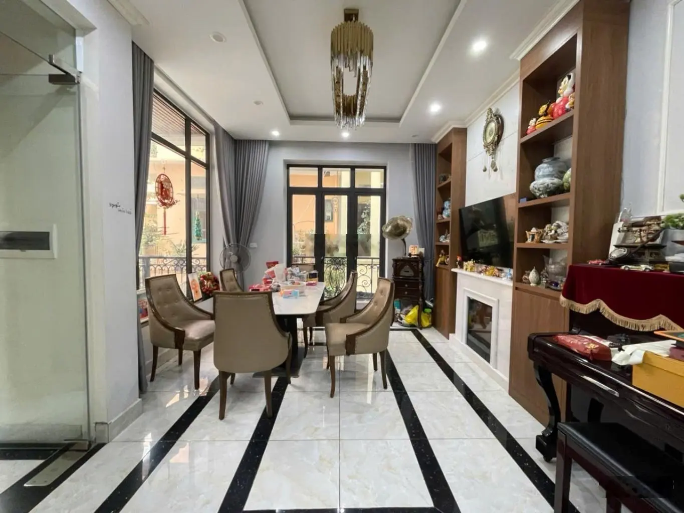 Bán nhà Lê Thanh Nghị - Lô góc, gần các trường đại học lớn - 50m2 - trước nhà 4m - nhỉnh 11 tỷ