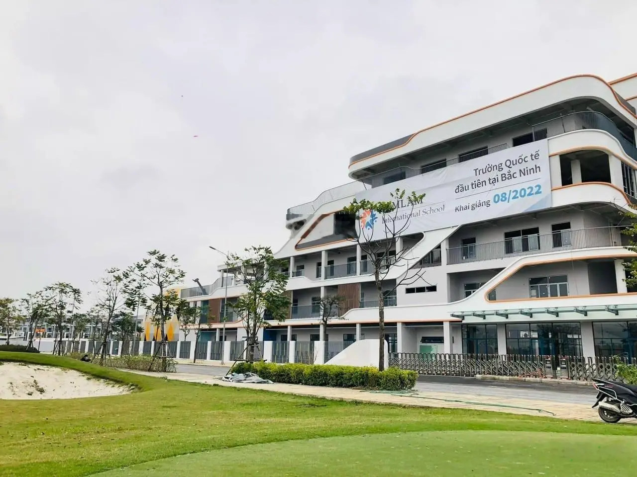 Chính chủ bán các căn Lke, shophouse KDT Him Lam Green Park đã có sổ đỏ, vị trí đẹp giá chỉ 6.x tỷ