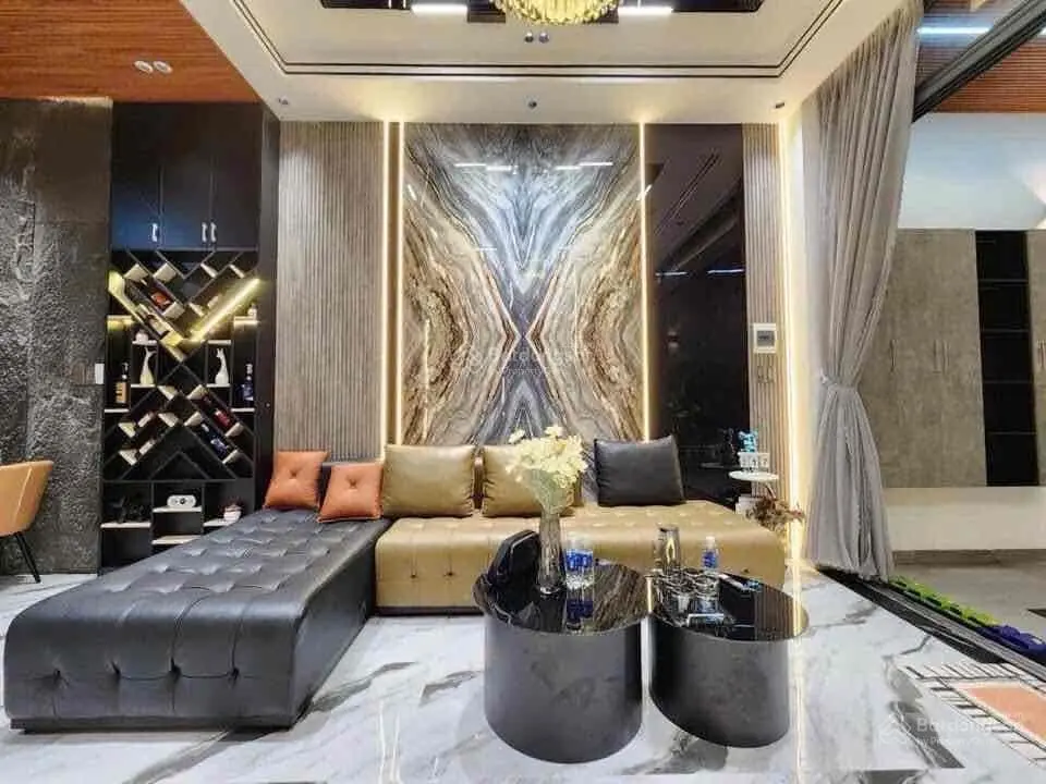 Ngân hàng thanh lý nhà siêu đẹp ngay trục đường Hoàng Thị Loan cách bãi tắm Nguyễn Tất Thành 500m