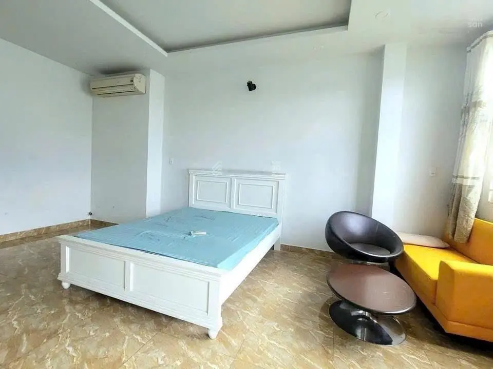 Cô chú chủ nhà cần ra đi gấp căn nhà tâm huyết nằm hẻm đường Đoàn Nguyễn Tuấn, 65m2. Sổ hồng riêng.