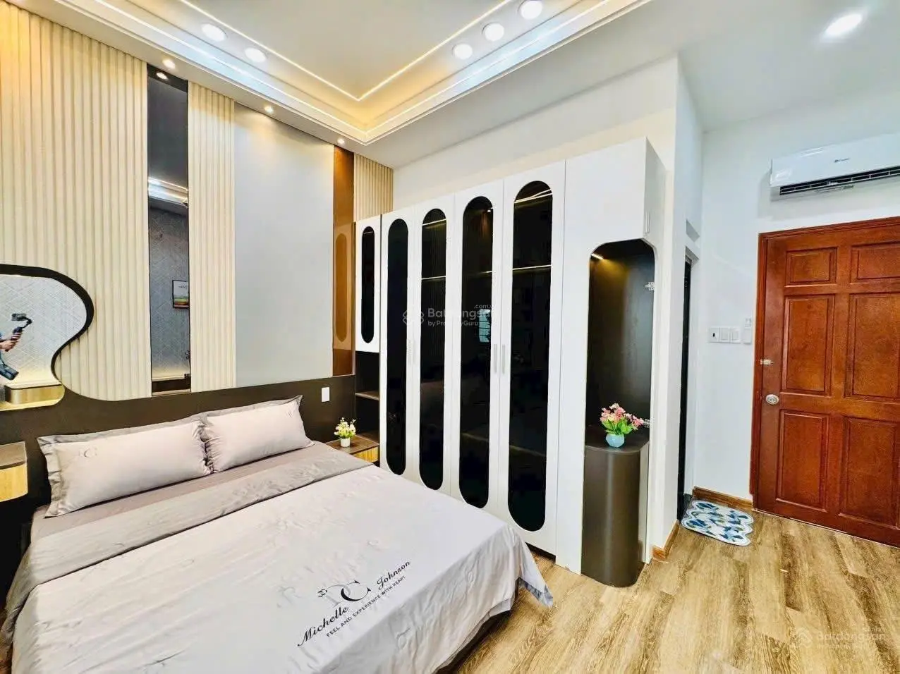 Bán nhà riêng tại Đất Thánh, 3,48 tỷ, 60m2, 4PN, 3WC, đẹp, nhiều tiện ích