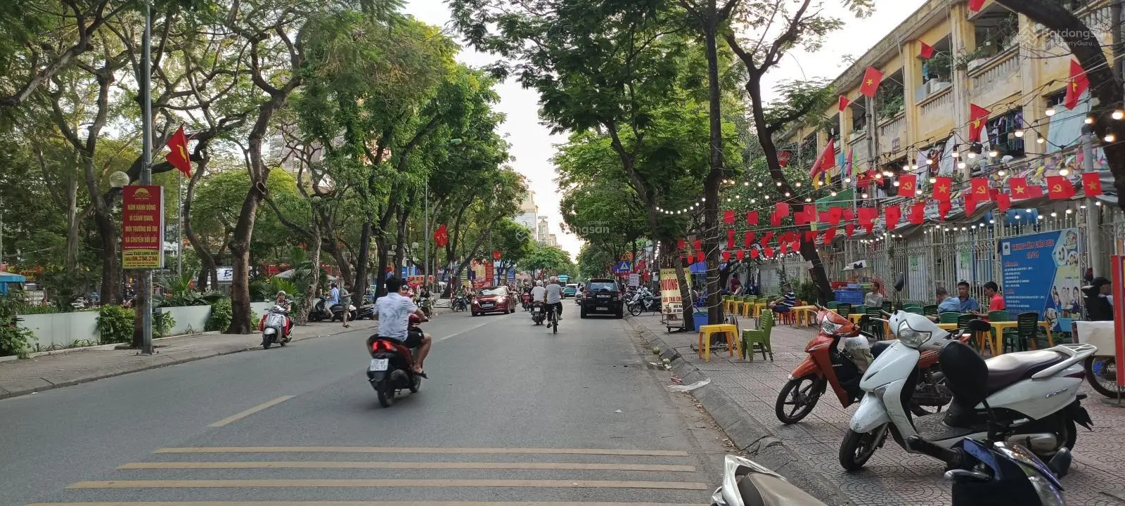 Bán nhà mặt phố Ngọc Lâm, Long Biên, DT 95m2 - LH: 0989819365