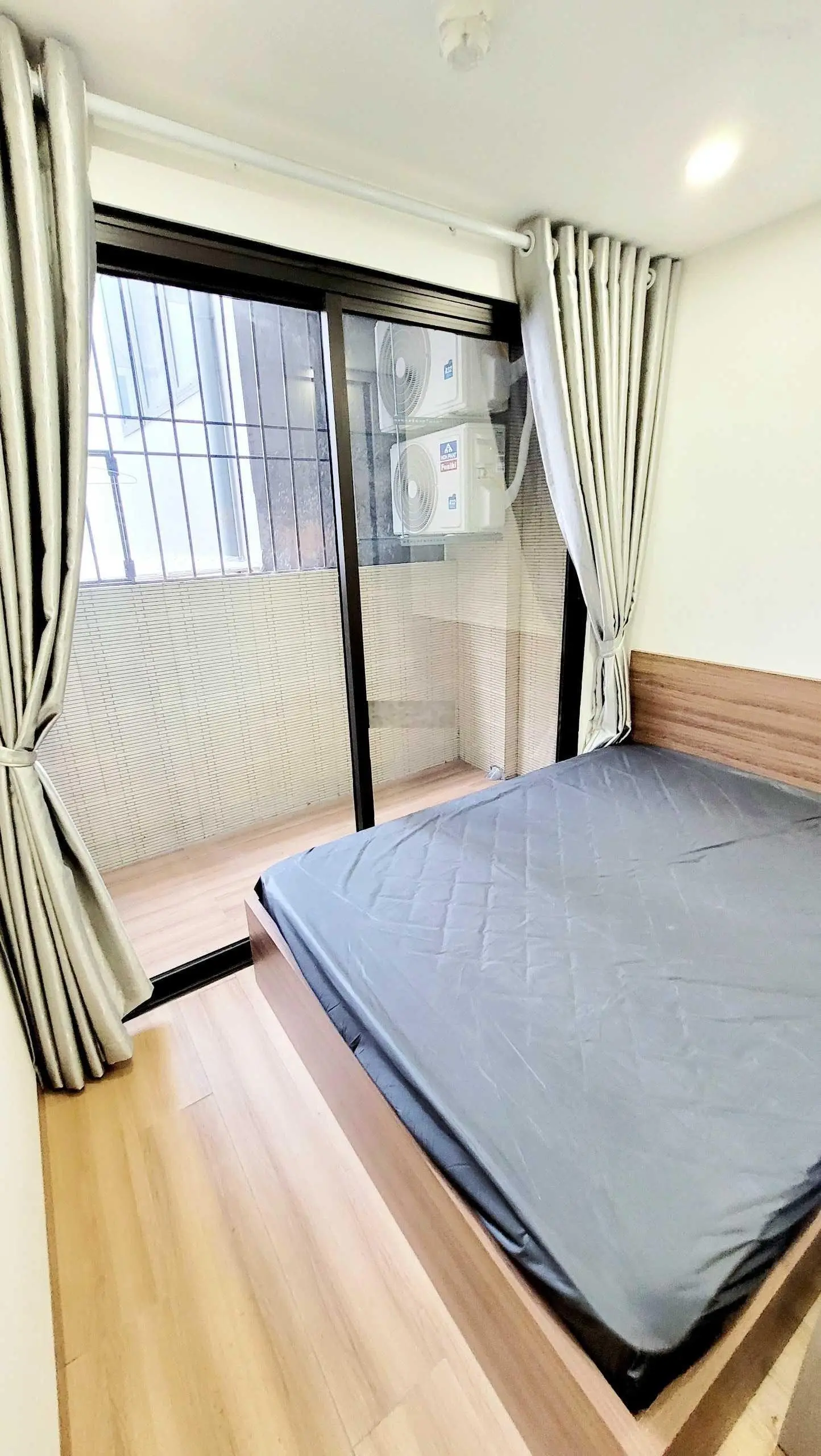 Bán tòa CHDV Thái Hà, Đống Đa, 100m2, 9 tầng, 26PKK, dòng tiền 2.4 tỷ/năm giá 26 tỷ