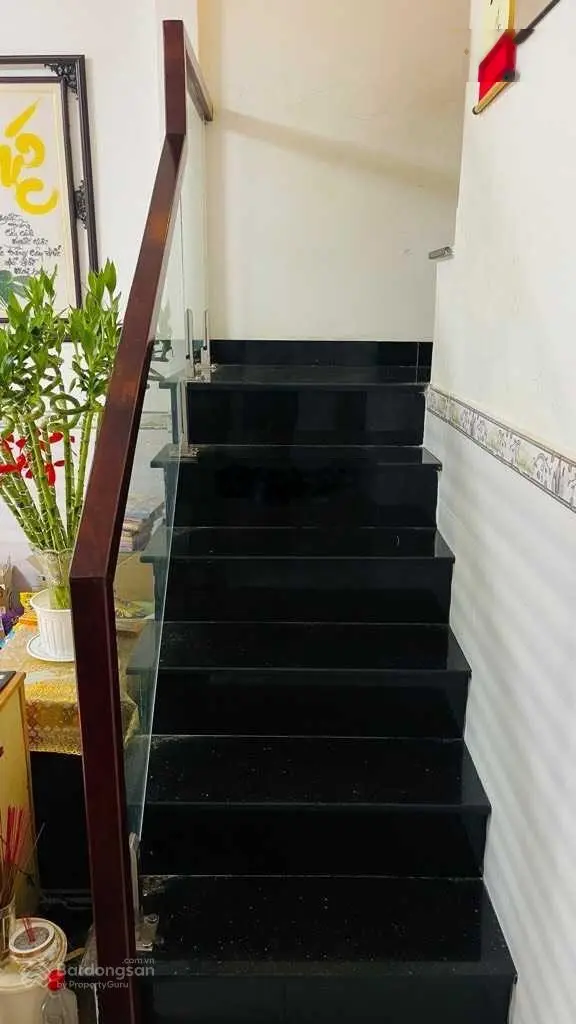 HÓT HÓT chỉ 4.3 tỷ có ngay căn nhà Chợ Hiệp Bình, DT 55m2, nhà 1 trệt 1 lầu, SHR, công chứng ngay.