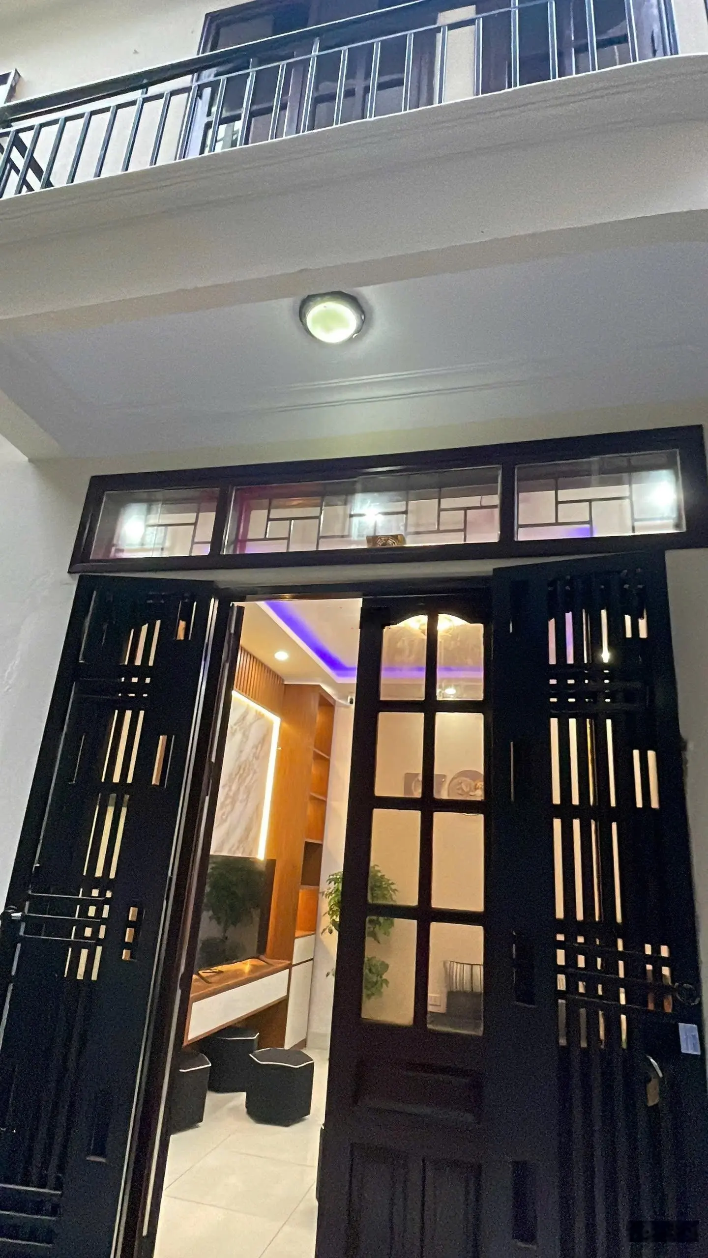 Bán nhà 5 tầng dân xây, 41m2,đường Hoàng Văn Thái, Thanh Xuân, lô góc 2 mặt tiền, thoáng xung quanh