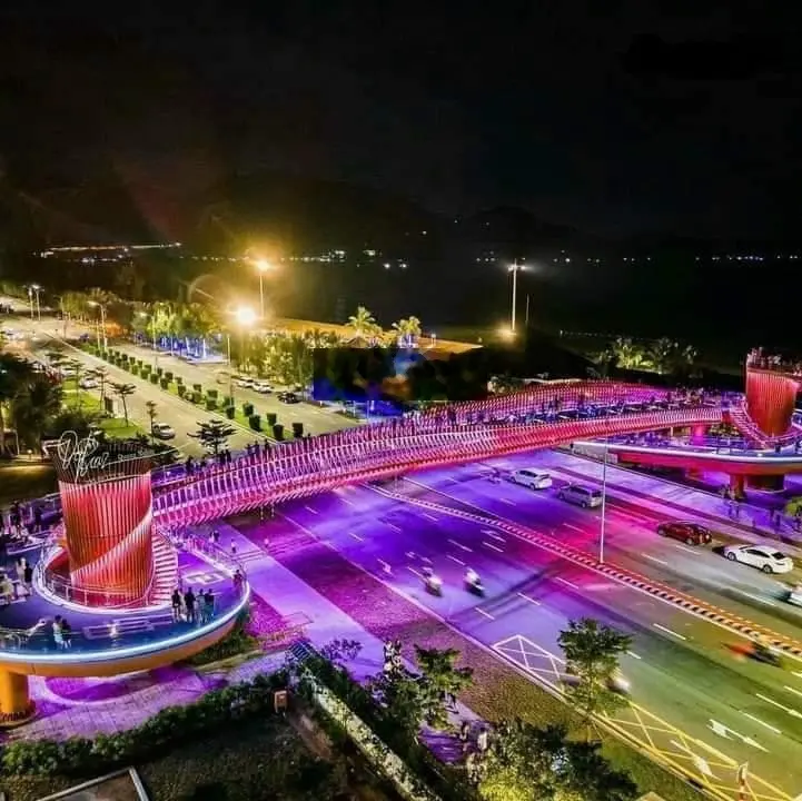 Bán đất sát biển Nguyễn Tất Thành, diện tích 7*25m = 187m2