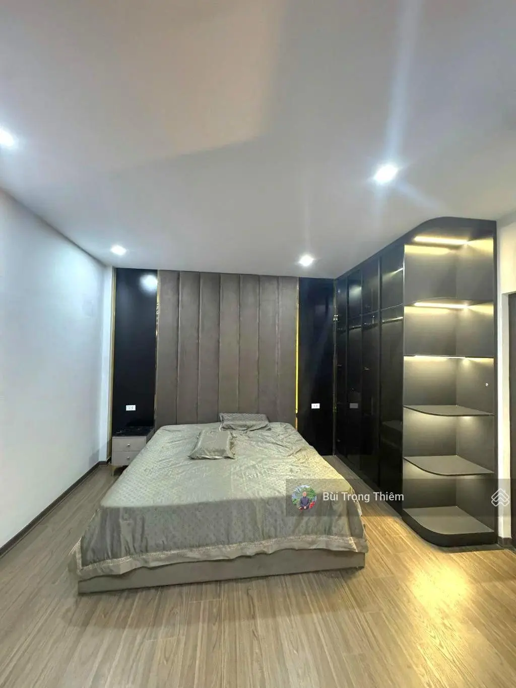 Bán nhà mới 6 tầng đối diện aeon long biên , full nội thất, ngõ rộng, gần ô tô giá chỉ 6 tỷ