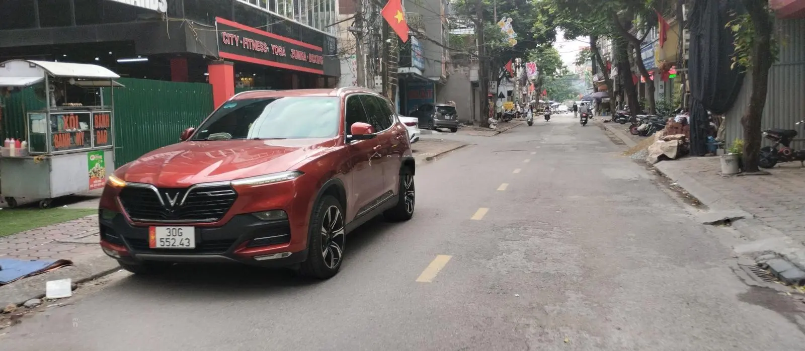 Bán đất thị trấn Đông Anh, thông ô tô 7 chỗ, kinh doanh sầm uất 99m2- nhỉnh 6 tỷ.