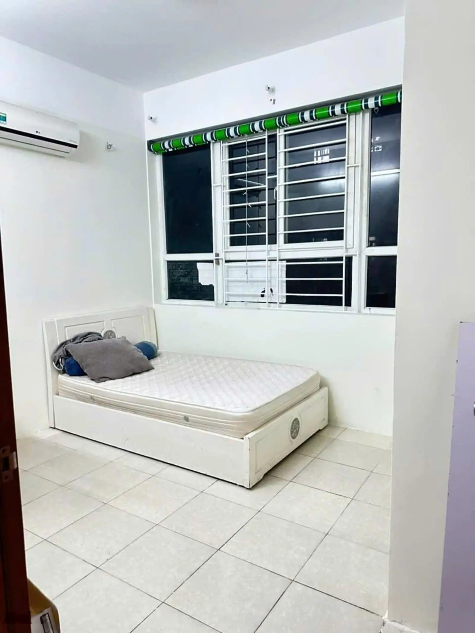 Bán chung cư Đại Mỗ, ngay phố Sa Đôi 53m2, 2 ngủ, 1 nhà tắm wc, phố Sa Đôi nhỉnh 2 tỷ