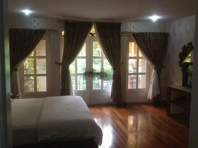 19 tỷ! Rao bán nhà HXH Đ. Huỳnh Lan Khanh Q. Tân Bình NH 5.5x20m.