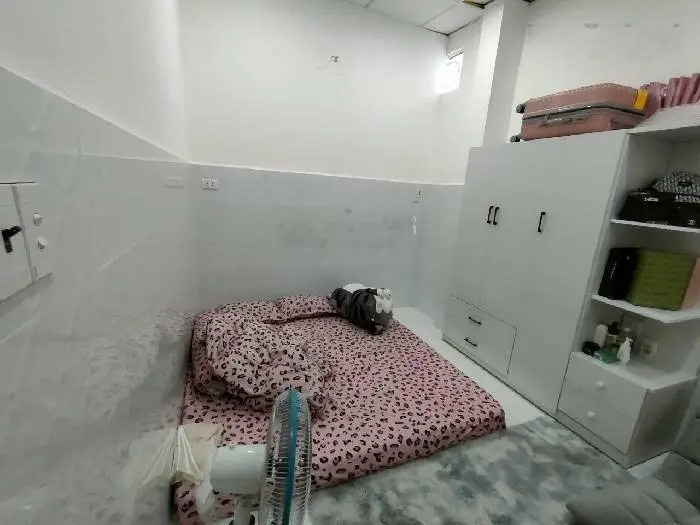 Bán nhà lương văn can quận 8 , dtsd 80m2 , 2pn , nhà mới ở ngay , shr , dân cư hiện hữu , chỉ 3 tỷ