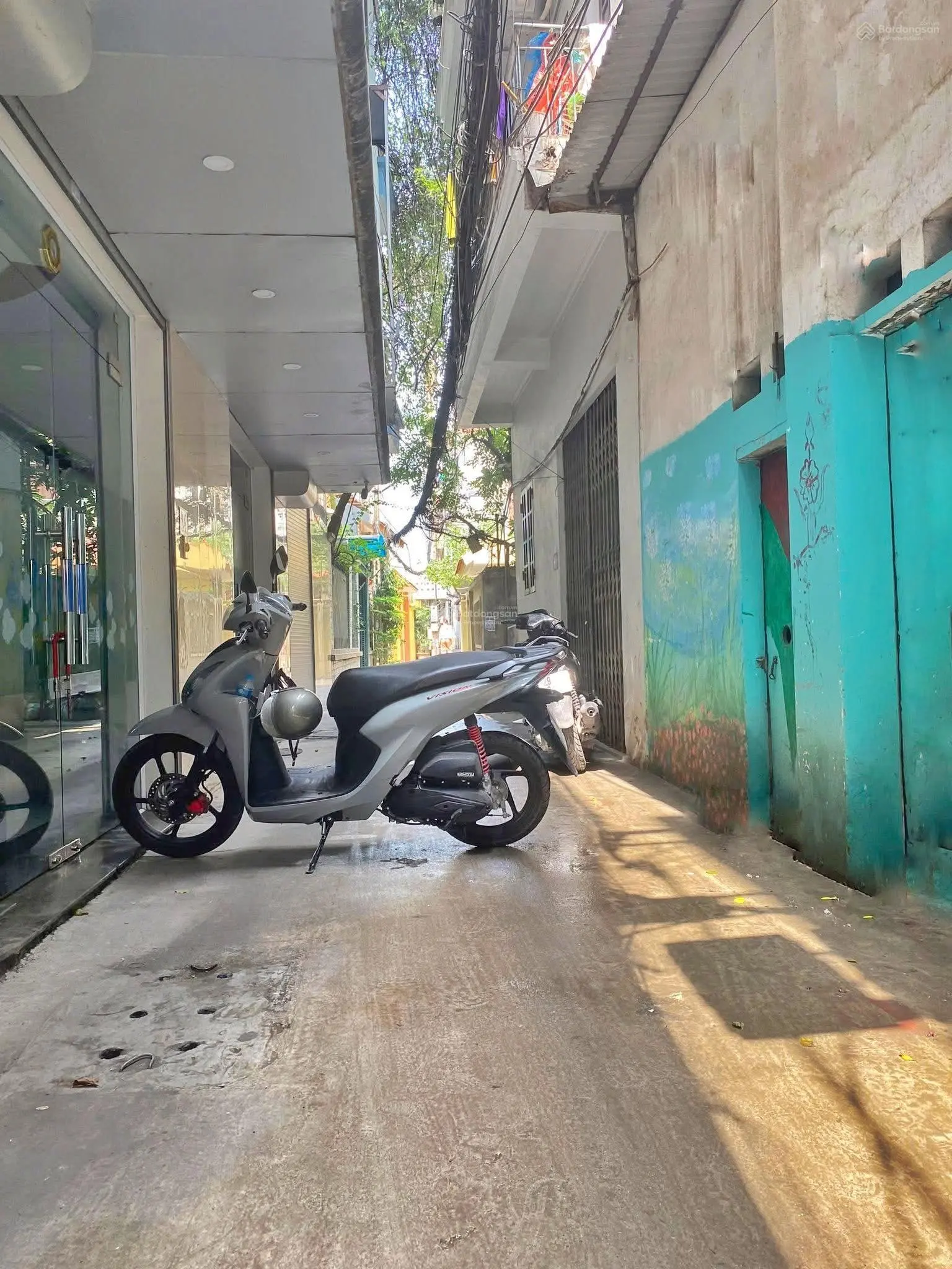 Chỉ hơn 6tỷ có nhà 5 tầng - đầy đủ công năng - kinh doanh - gần ôtô - phố vip - cầu giấy - hà nội