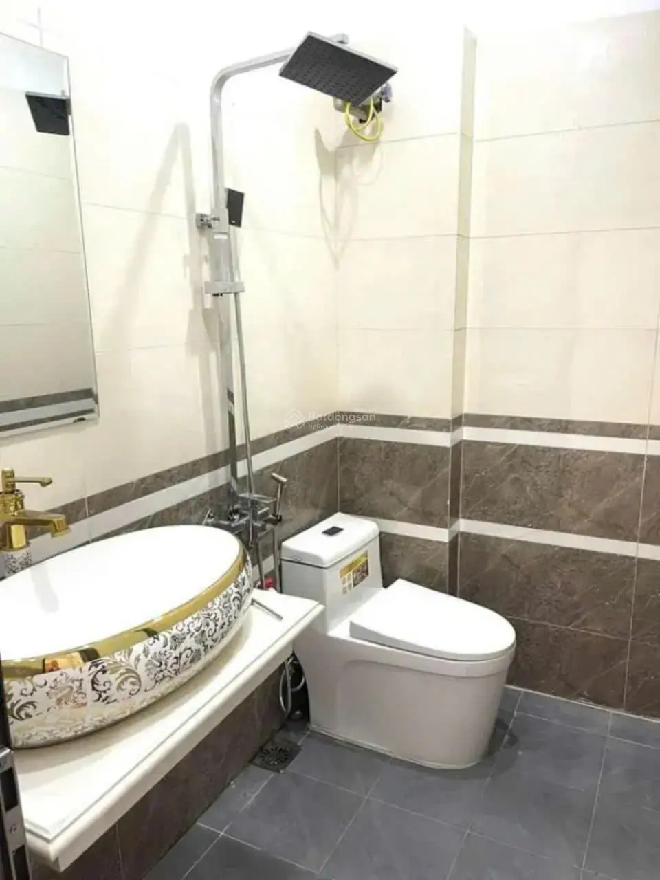 Bán nhà 22/46 Hào Nam, ngõ thông 30m2x6 tầng, nội thất đẹp. 6.55 tỷ