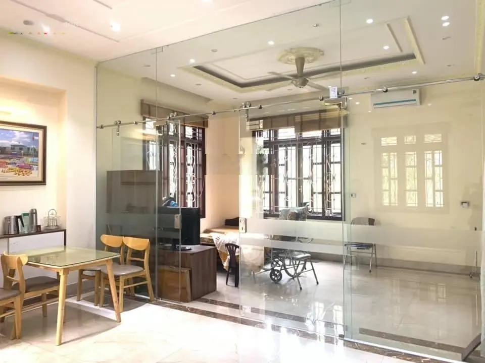 Nguyễn Khánh Toàn, Cầu Giấy, bán đất, tặng biệt thự 140m2, vỉa hè, ô tô, KD, chỉ 30 tỷ. 0988424386