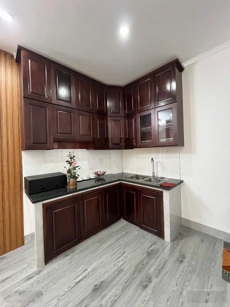Nhà vĩnh hưng 2 tầng - oto đỗ cửa - kinh doanh được - full nội thất - chỉ 3.1 tỷ