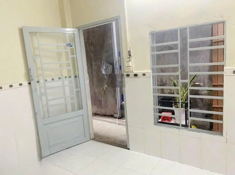 Bán nhà 3 tầng MT đường 18 - Linh Đông DT 82m2 gần Phạm Văn Đồng sẵn phòng cho thuê