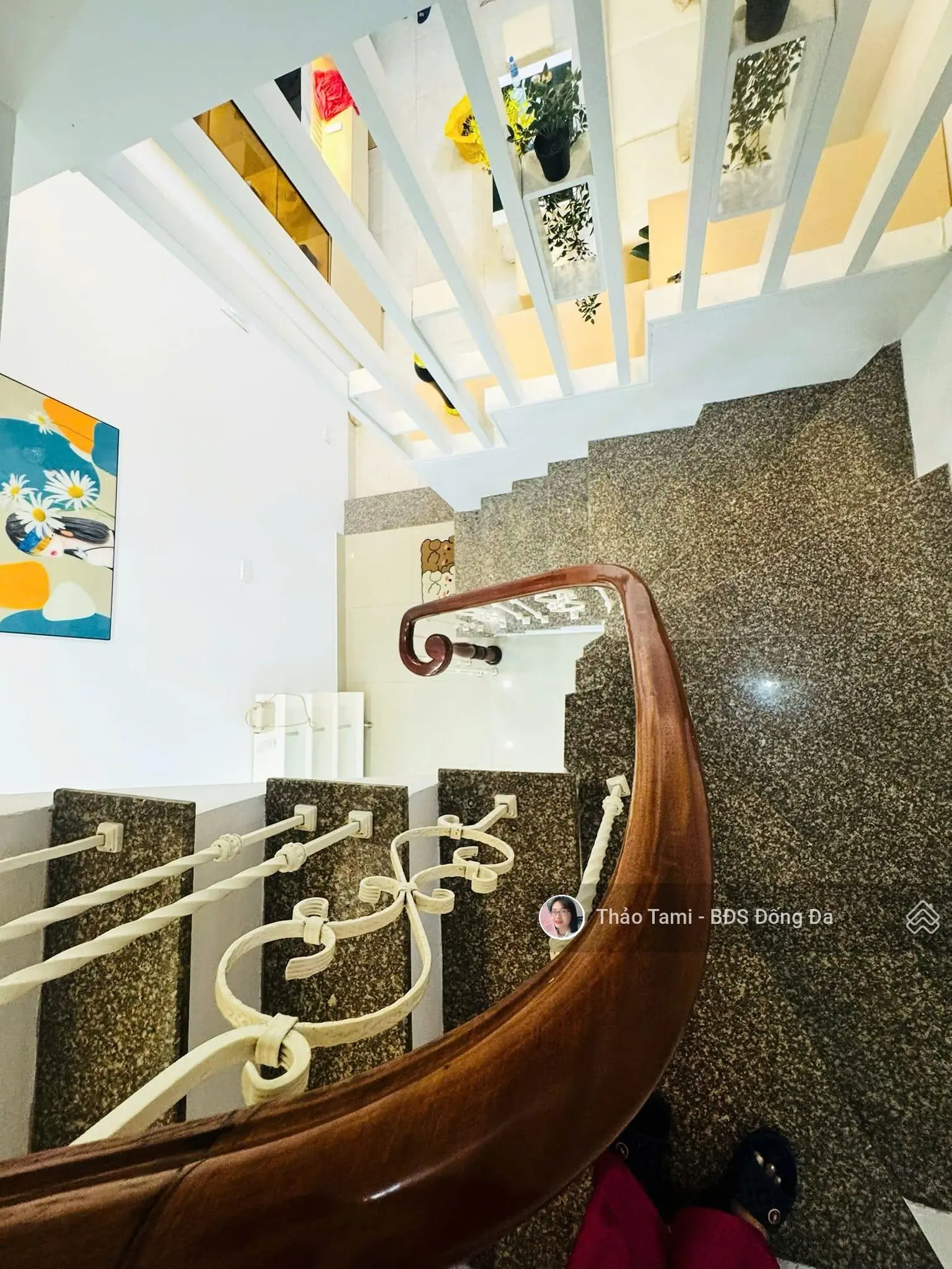 Hào Nam nhà mới về ở luôn, 2 bước ô tô tránh, ngõ ba gác thông tứ tung 31m2*6T