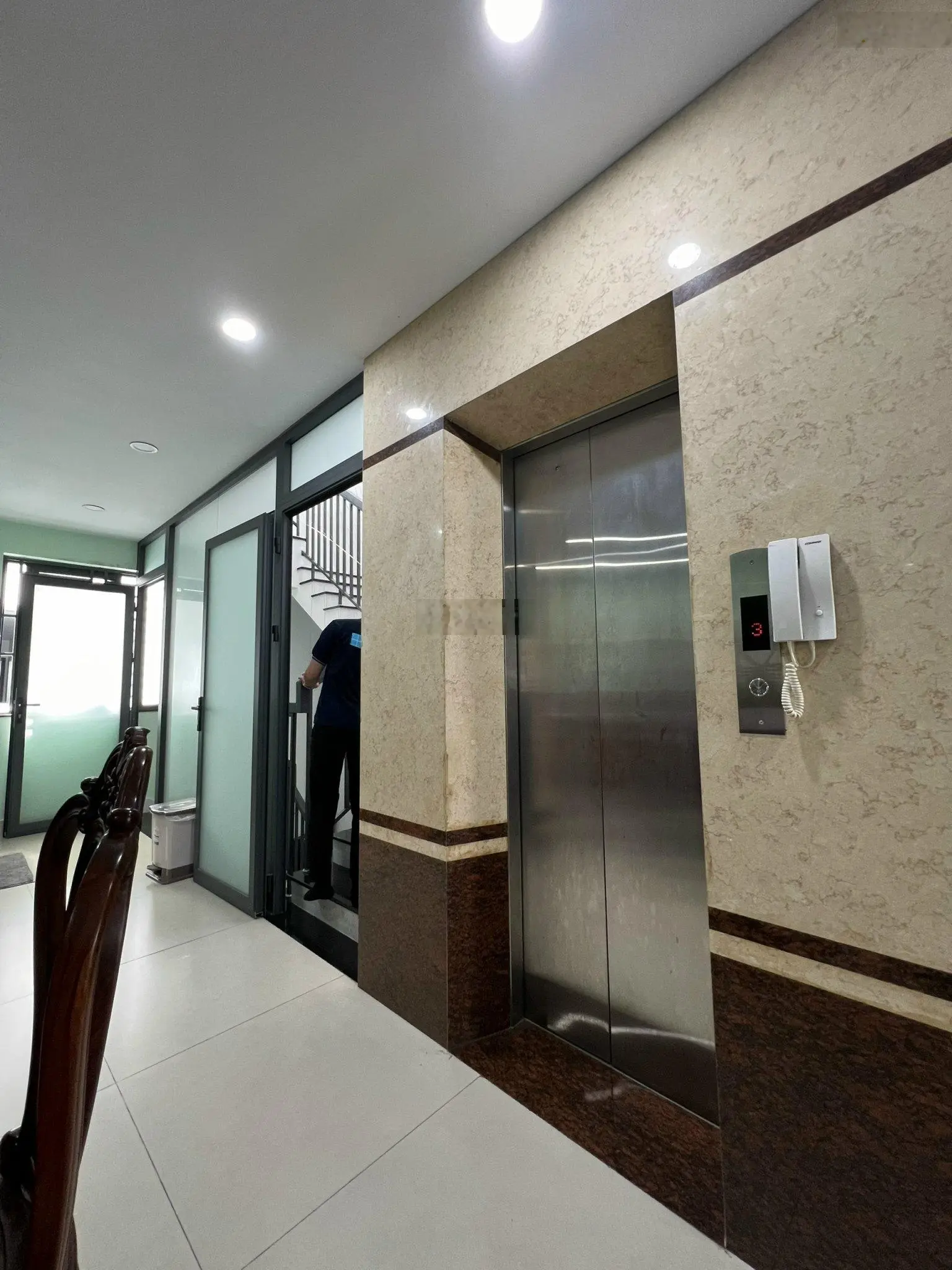 Bán nhà khu đô thị Vạn Phúc - vị trí đẹp gần kênh sông Trăng - 7x19m - Sổ hồng riêng - Có thang máy