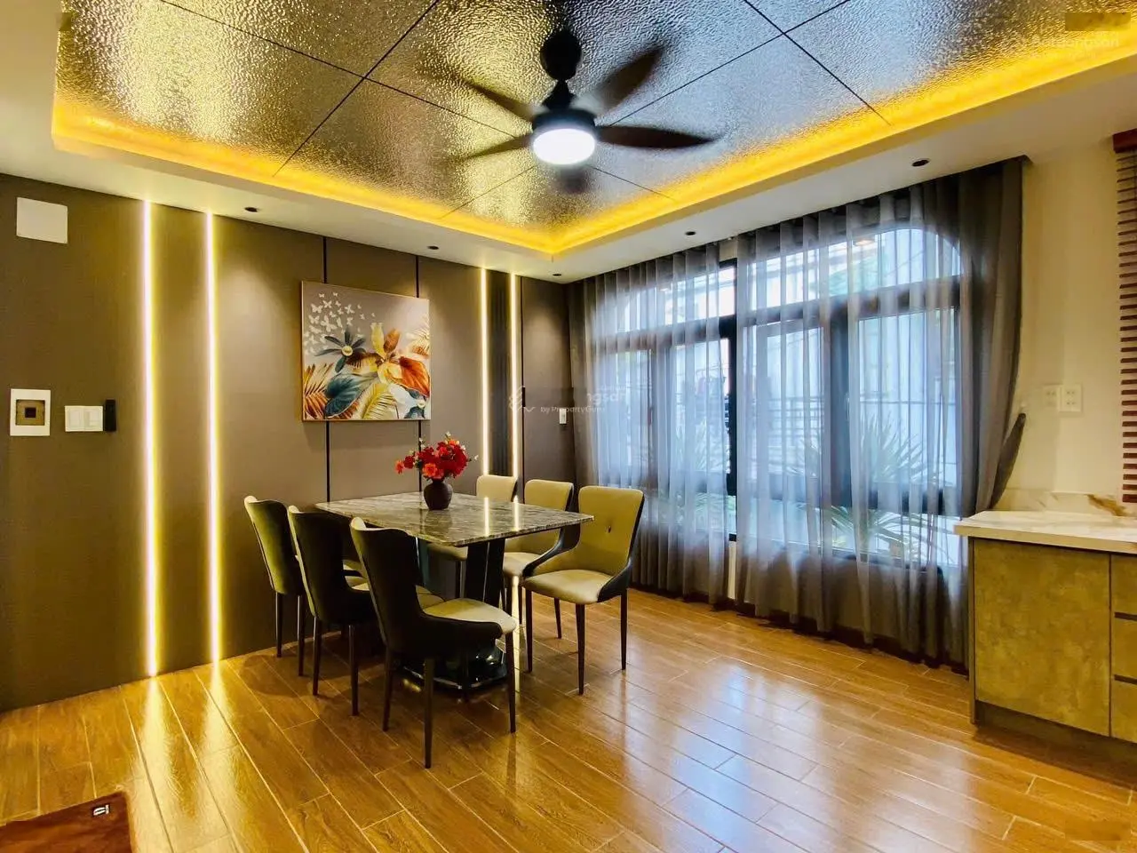 Bán Căn Góc 2 Mặt Tiền HXH 6m Nguyễn Văn Công (DT:4x15m CN 57m2 + 5 Tầng+ ÔTô Ngủ Trong Nhà)-8,9 TỶ