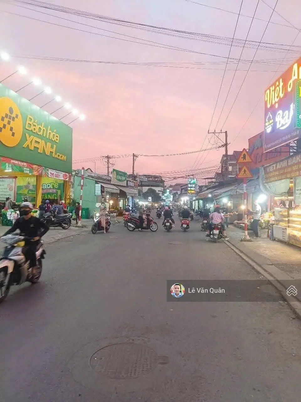 Bán nhà mặt tiền chợ kinh doanh dĩ an