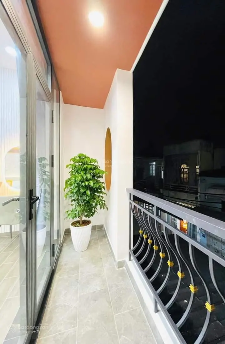 Bán căn nhà Phạm Văn Chiêu, Phường 14, Gò Vấp 53,4m2 giá 3ty250 sổ sẵn