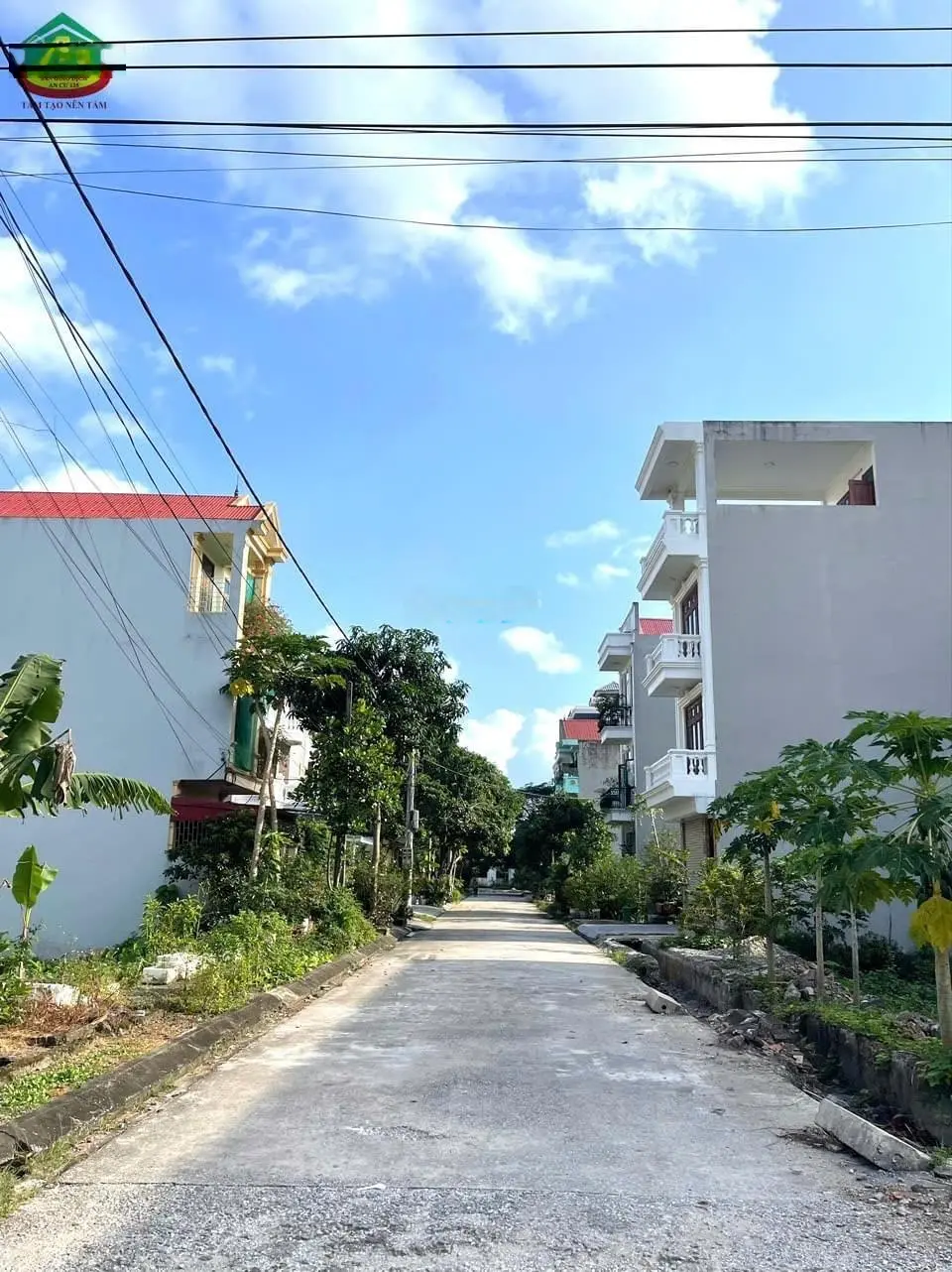 Bán đất quảng trường 3 ngõ đường đinh tiên hoàng gần trường iq Lh 0972 018 ***