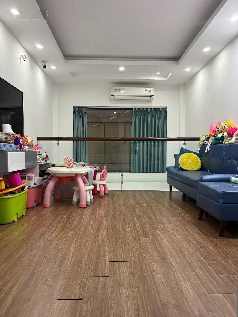 Chỉ 7,25 tỷ nhà 6 tầng bồ đề 5m ra ô tô thông hồng tiến vị trí vip full nội thất oto đỗ cửa
